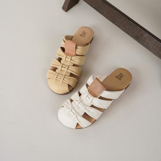 【夏季新款】西村名物2025年夏季新款舒适平底包脚露趾后空拖鞋X25AH15701 商品图6