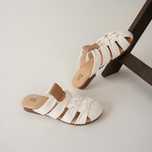 【夏季新款】西村名物2025年夏季新款舒适平底包脚露趾后空拖鞋X25AH15701 商品图7