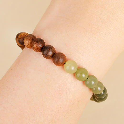 武当·灵玉沉香手串 | 10年以上树龄优质沉香与新疆且末老坑料 商品图1