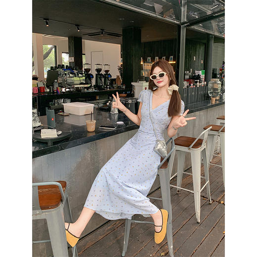 <曾小咸推荐>新品现货秒杀！卖完下架不再补 ！微信粉丝打折价！！碎花连衣裙 日常189.99/件 立减60 秒杀129.99/件！！ 商品图2