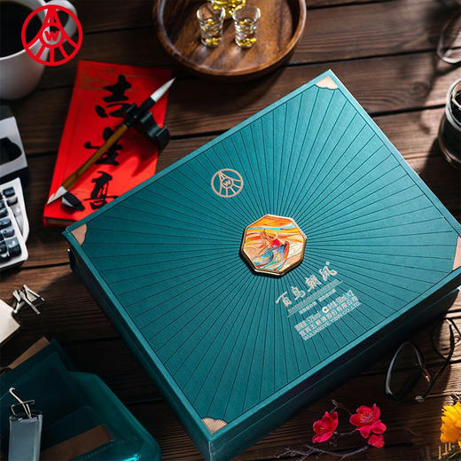 一价到底 【百鸟朝凤.彩韵礼盒】52度浓香型白酒 百鸟献瑞，凤鸣九州，古法纯粮酿造，每一滴都是祥瑞之味。 商品图5