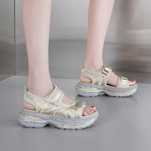 【夏季新款】西村名物2025年夏季新款舒适透气厚底防滑跟脚露趾运动凉鞋T25BG20891 商品图3