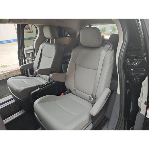 丰田 格瑞维亚 2.5L混动 舒适版【长租-北京】 商品图5