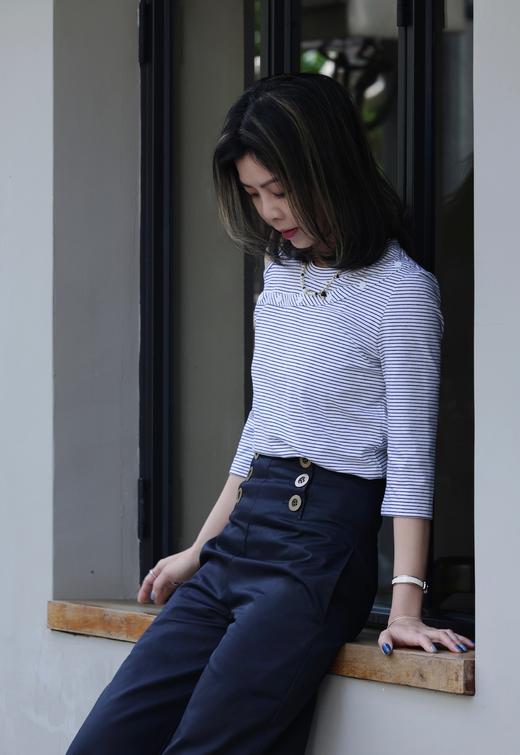 TYNVIE 海军蓝高腰纽扣细节阔腿裤 商品图3