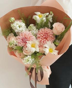 心有灵犀 · 花束