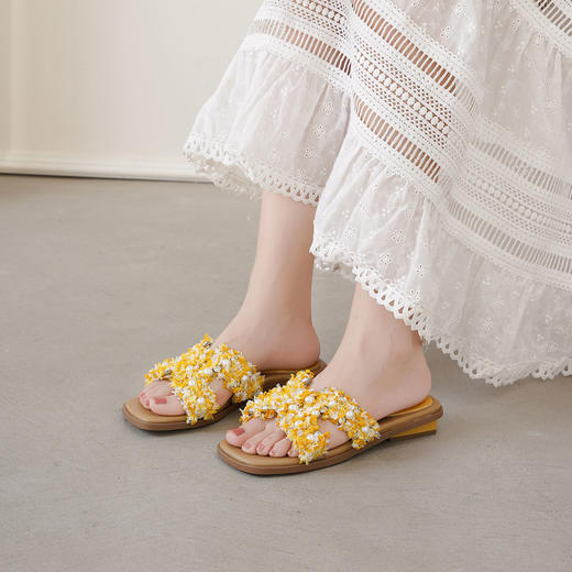 【夏季新款】西村名物2025年夏季新款舒适平底跟脚露趾时尚拖鞋T25BJ20871 商品图0