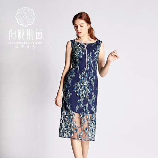 【伯妮斯茵】2S63311--蓝色连衣裙--盛开的杏树--《燃烧的灵魂》 商品图1