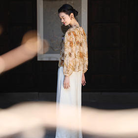 绽放旅行女装233朵/桑蚕丝棉皱感印花立领系带正常肩长袖衬衫上衣