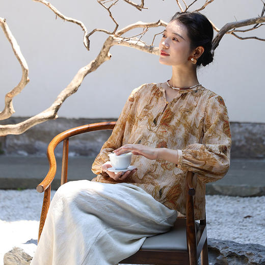 绽放旅行女装233朵/桑蚕丝棉皱感印花立领系带正常肩长袖衬衫上衣 商品图1