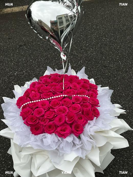 玫瑰之约 · 花束 商品图0