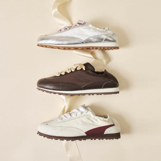 lost in echo2025夏季新款时髦手工抽褶超轻透气薄底芭蕾阿甘鞋女 商品图2