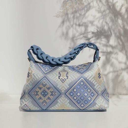 壮锦-米色蟒龙纹小手提包 商品图2