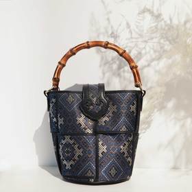 壮锦-黑色四燕纹水桶手提包