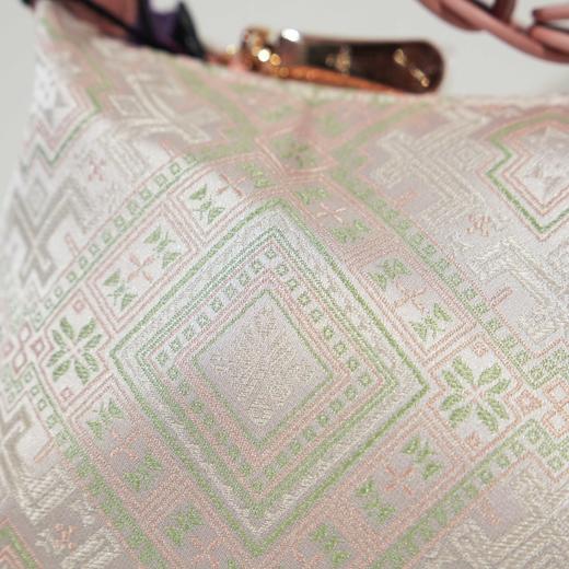 壮锦-米色蟒龙纹小手提包 商品图5