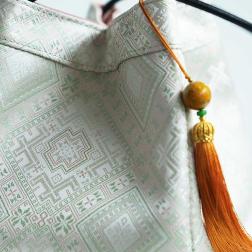 壮锦-粉色四燕纹四方包 商品图3