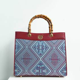 壮锦-酒红色万寿纹竹节手提大包