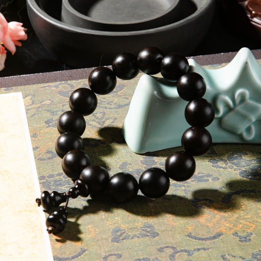 明代乌木家具老料制手串（圆珠直径1.5厘米） 商品图5