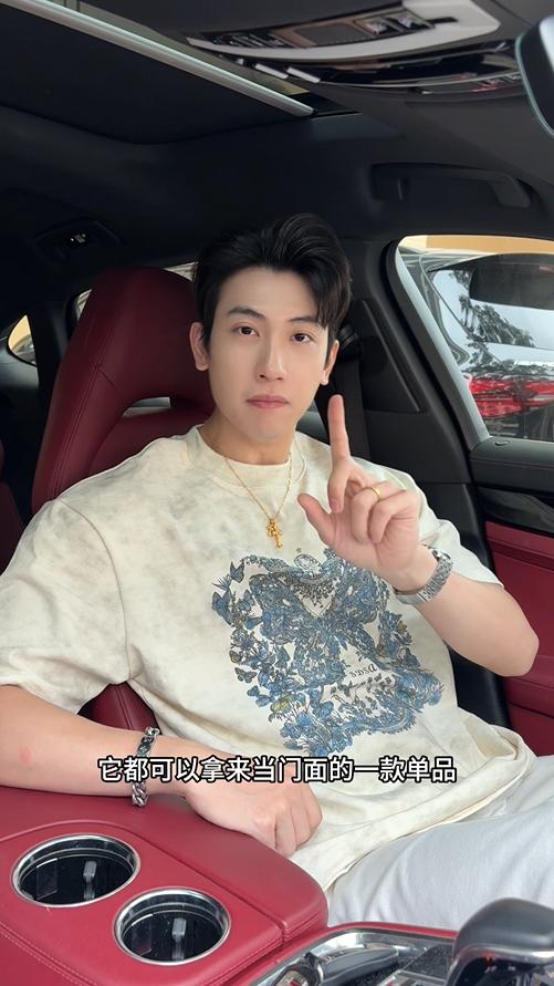 T3574夏季高级感新款男士美式蝴蝶印花圆领短袖T恤高街宽松设计师上衣 商品图0