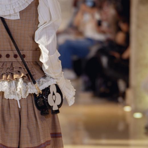 【储值金活动】黑桃扑克包 古典玩偶 Lolita，限充值储值金用户，请使用优惠券兑换 商品图1