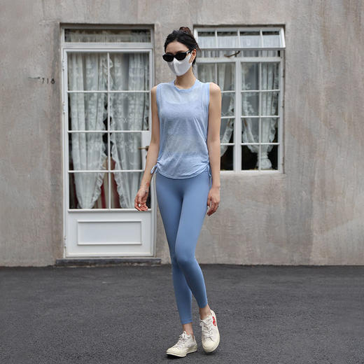 beemen竹节纱清凉罩衫 运动背心 遮臀遮胯 宽松藏肉肉  抽绳灵活多穿法  瑜伽运动背心 日常可穿 商品图5