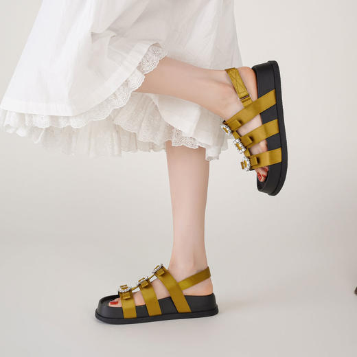 【夏季新款】西村名物2025年夏季新款舒适平底防滑跟脚罗马凉鞋T25BG21021 商品图3