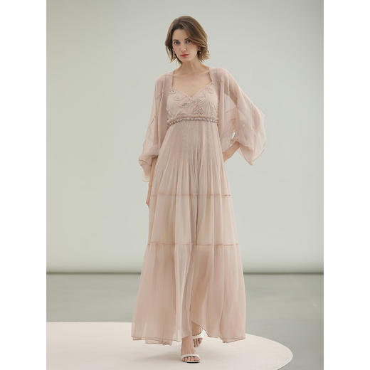 COCOBELLA盘花刺绣钉珠飘逸大摆压褶吊带裙开衫套装FR3218 商品图3