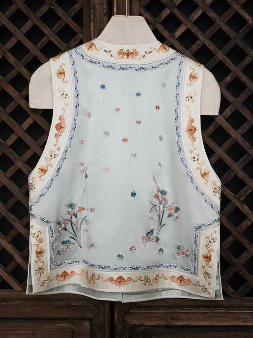 盛唐牡丹大师系列| 繁花似锦重缎手绣马甲 商品图4