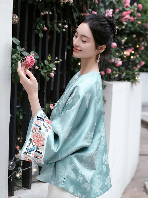 盛唐牡丹 |打籽宝瓶手推绣冠乐绉上衣 商品图1