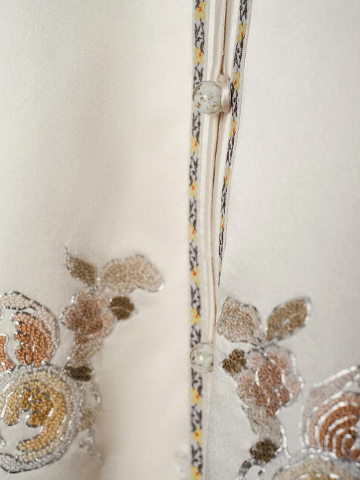 盛唐牡丹大师系列| 重工盘银江崖海水纹外套 商品图7