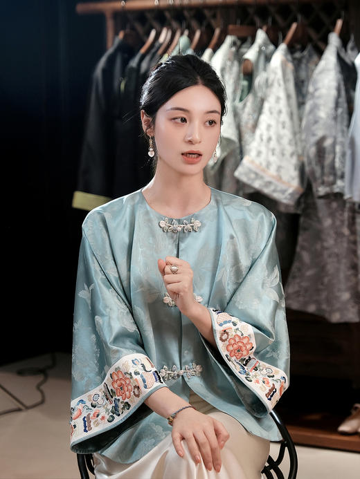 盛唐牡丹 |打籽宝瓶手推绣冠乐绉上衣 商品图3