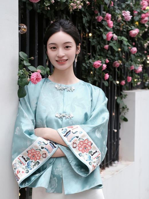 盛唐牡丹 |打籽宝瓶手推绣冠乐绉上衣 商品图0