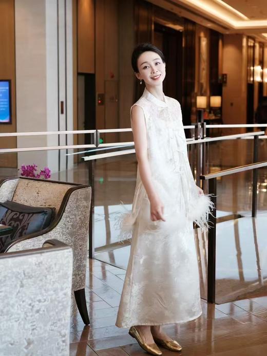 盛唐牡丹| 九重天纹真丝绡鸵鸟毛马甲 商品图8