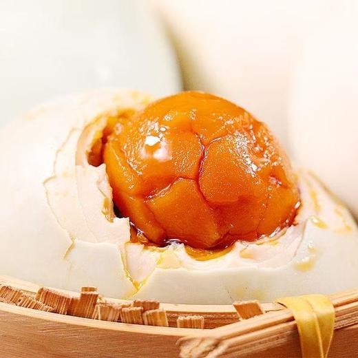 【皇佳香-青云好食城】广西北部湾特产海鸭蛋咸香流油黄如蟹香农家散养美味礼盒装 商品图3