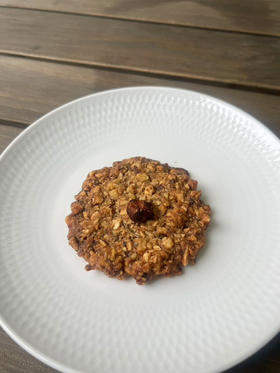 单块纯榛子饼干 Hazelnut Cookie