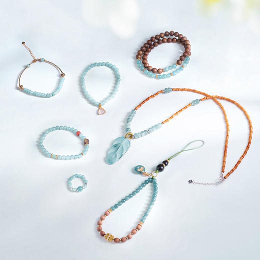 烟雨天青蓝水翡翠 冰润水头玉佩 静心安宁 古风手串手链 多款式可选【实物偏蓝绿】 商品图0