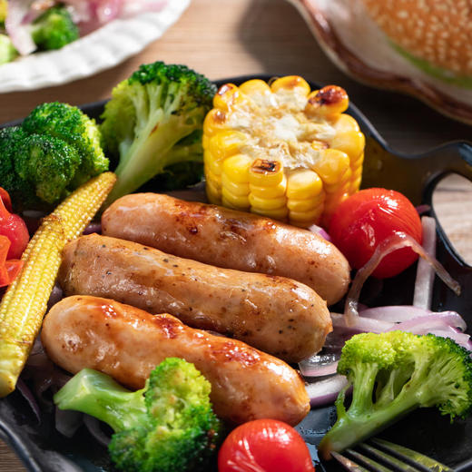 【拒绝“科技肠” 猪肉≥80% 一口爆汁】追肉记原味孜然鱿鱼藤椒等5口味爆汁肉肠 320g/盒（40g*8根）（下单赠多蔬鲜鲜脆皮肠/黑椒烤肠） 商品图4