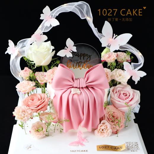 1027CAKE |   鲜花蝴蝶结蛋糕（需提前2-3天预订） 商品图1