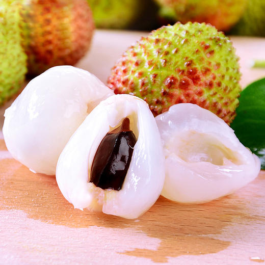 顺丰包邮【一口爆汁！个大饱满】礼盒装广东妃子笑荔枝 5斤当季爆甜多汁新鲜丽枝孕妇水果非白糖罂，轻咬一口荔枝，满口爆汁。ry 商品图3