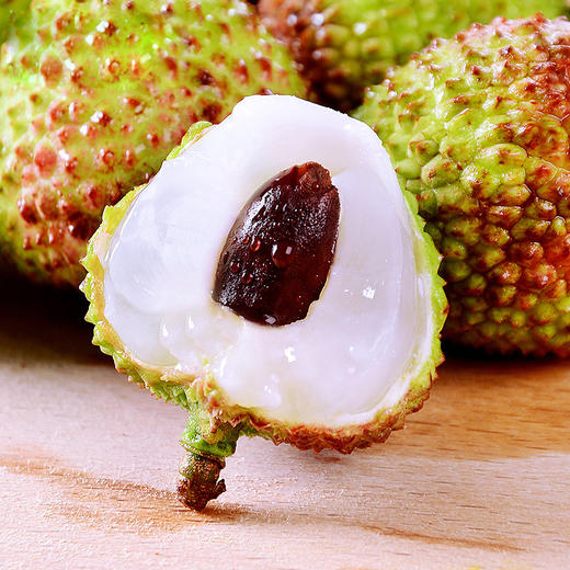 顺丰包邮【一口爆汁！个大饱满】礼盒装广东妃子笑荔枝 5斤当季爆甜多汁新鲜丽枝孕妇水果非白糖罂，轻咬一口荔枝，满口爆汁。ry 商品图2