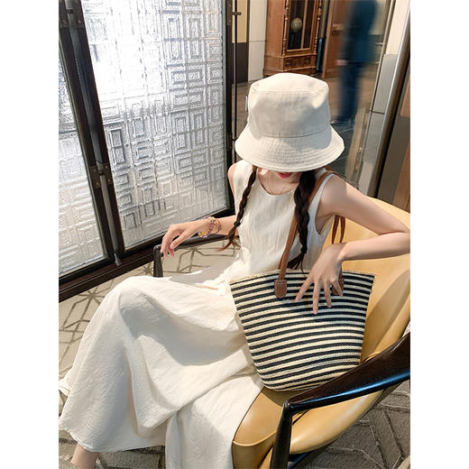 <曾小咸推荐>法式赫本风杏色背心连衣裙无袖 商品图3