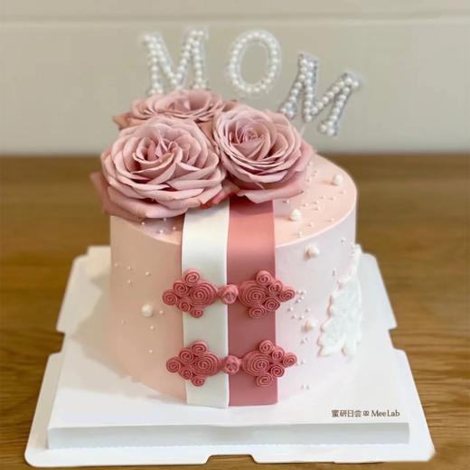 0635 “慈爱” 卡布奇诺玫瑰鲜花蛋糕 商品图0