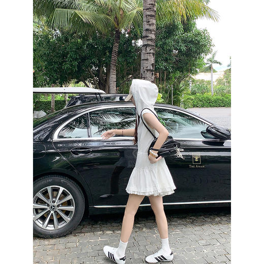 <曾小咸推荐>3.27现货秒杀 ！微信超特价！韩系无袖连帽连衣裙 日常229.99 立减100 秒杀129.99！！ 商品图1