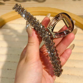 雀说韩版水钻字母抓夹大号高级感盘发鲨鱼夹后脑勺发量多爪夹发夹头饰AL089