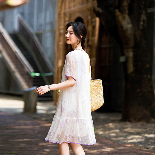 丁摩白色拼紫色提花真丝顺纡连衣裙飘逸减龄宽松显瘦连衣裙AL90377 商品图4