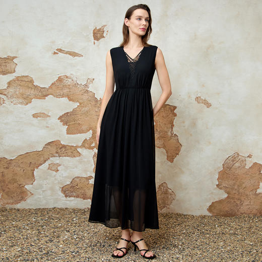 EITIE爱特爱法式高级感V领无袖小众设计收腰连衣裙夏新款8207929 商品图2