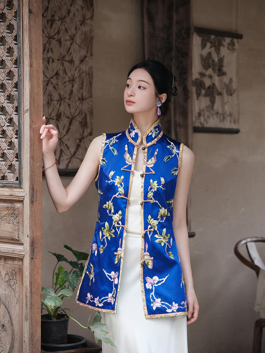 盛唐牡丹|真丝手绣玉兰花长款坎肩(盛唐牡丹与非遗传承人王小潇联名系列) 商品图2