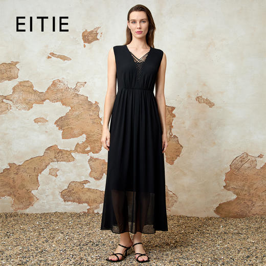 EITIE爱特爱法式高级感V领无袖小众设计收腰连衣裙夏新款8207929 商品图0