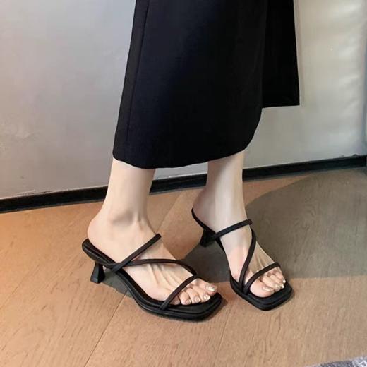 增高6cm‼️【“长期主义者”方头绑带凉鞋】好穿不累脚  巨显腿长！ 商品图5