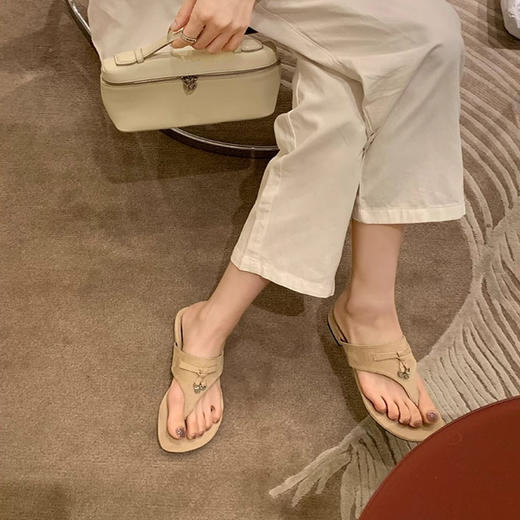 ‼️超级好看的多巴胺【人字夹趾流苏外穿凉拖鞋】超防滑！海边度假，日常搭配也好看🔥 商品图2