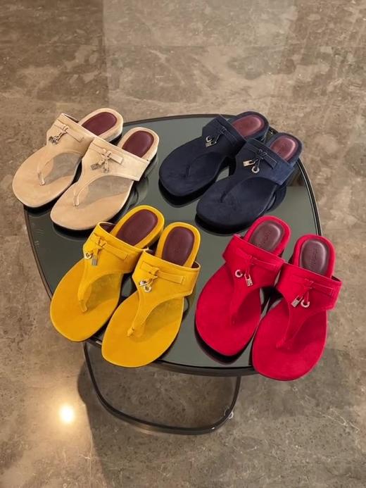 ‼️超级好看的多巴胺【人字夹趾流苏外穿凉拖鞋】超防滑！海边度假，日常搭配也好看🔥 商品图0